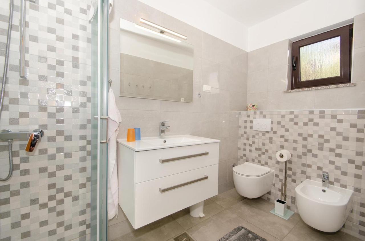 Apartments Bungavilia Rovinj Ngoại thất bức ảnh