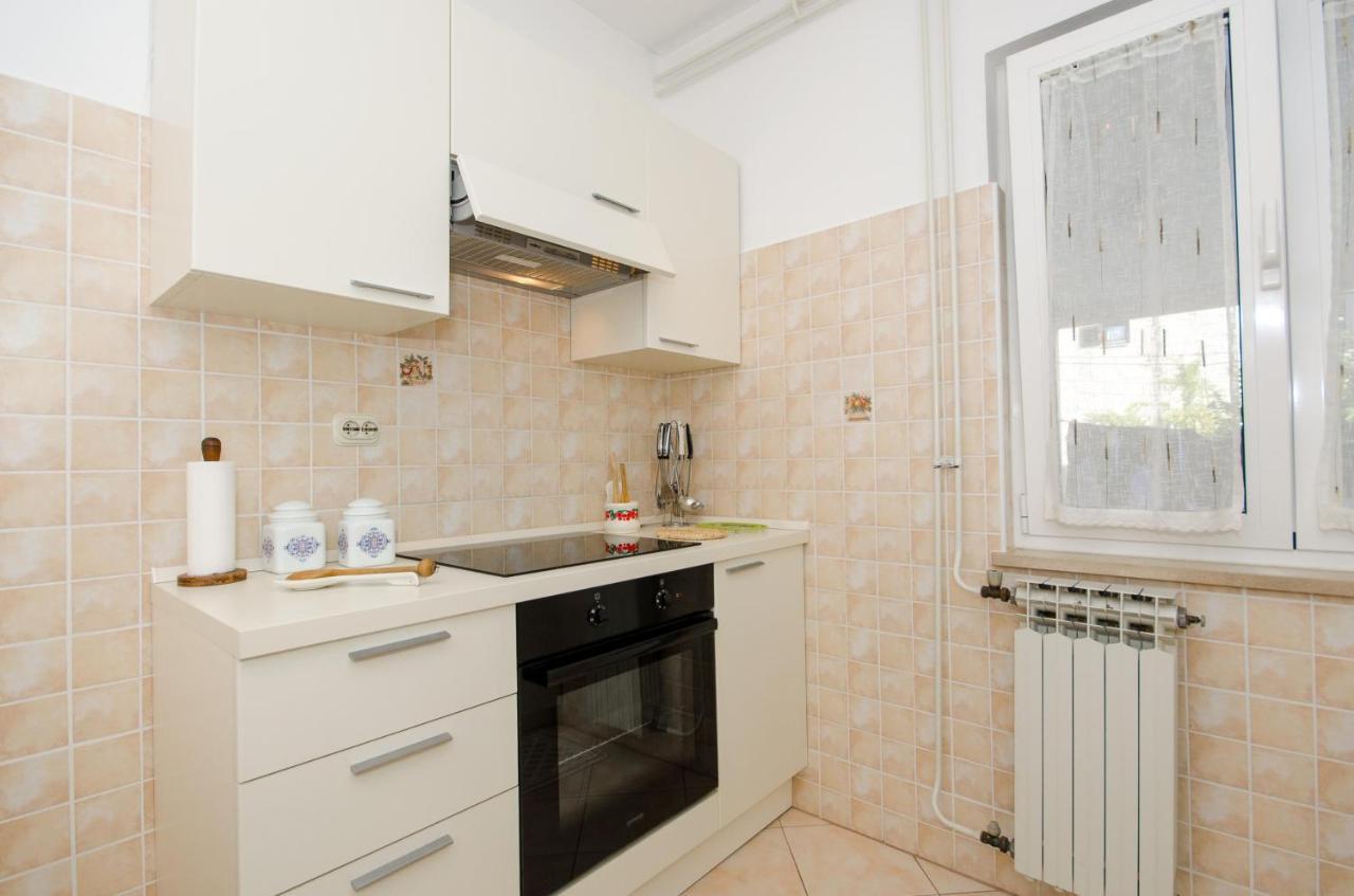 Apartments Bungavilia Rovinj Ngoại thất bức ảnh